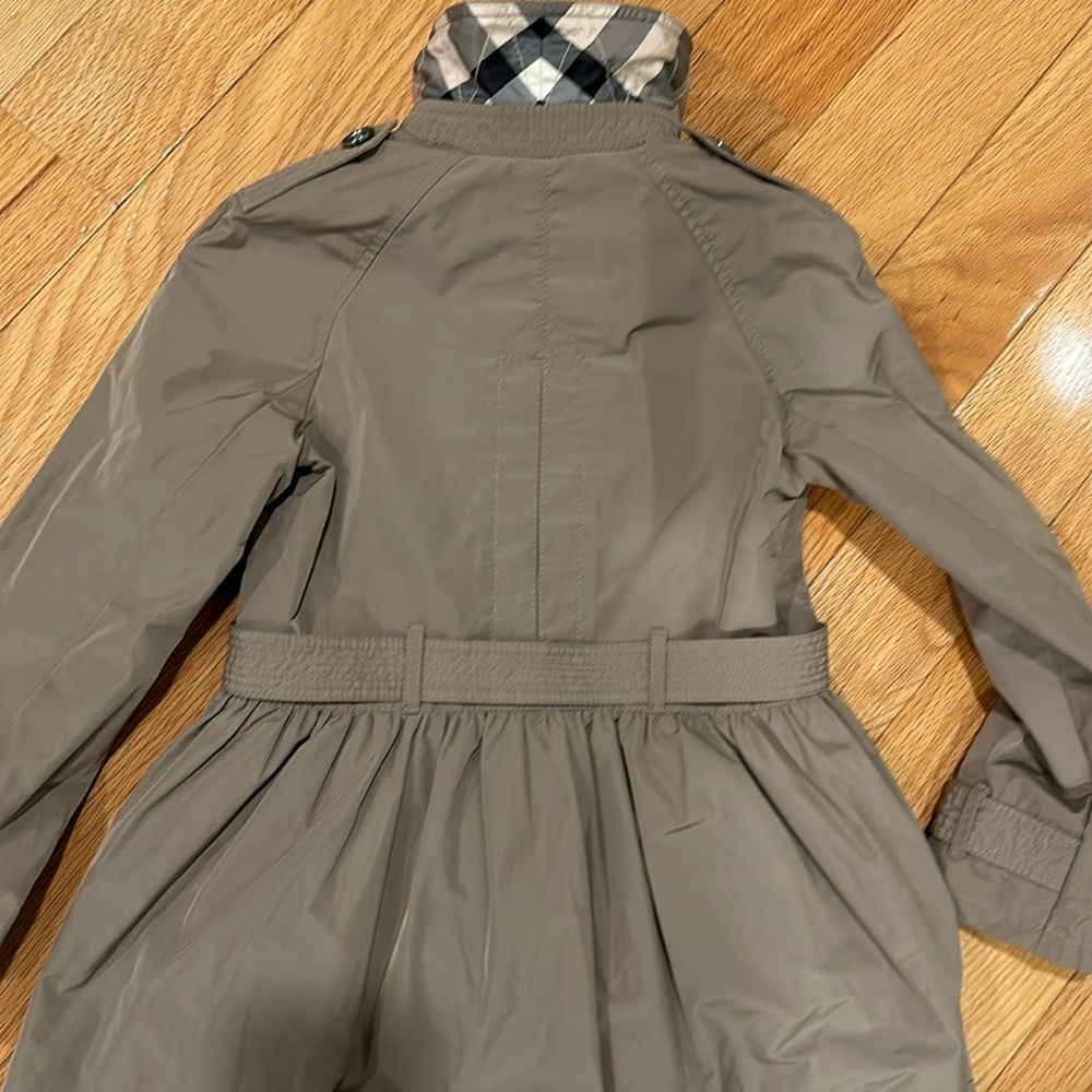 Burberry Girls Trench Rain Jacket Coat 7 years - Picture 4 of 4